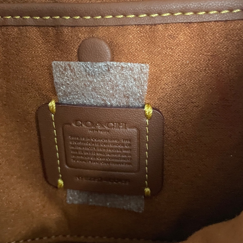 NWOT Coach Luna Handbag - Picture 3 of 8